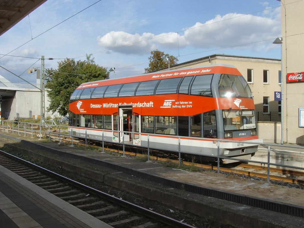 Am Bahnsteig 1a Bhf Dessau Hbf, Doppelstocktriebwagen nach Wrlitz, 12.9.2009