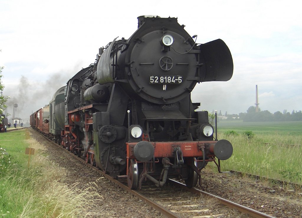 BR 52 mit Gterzug, 2005