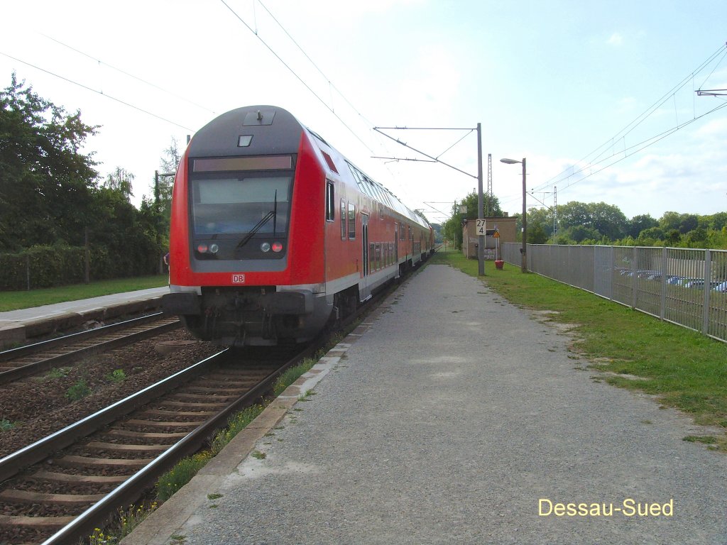 Doppelstockzug in Dessau-Sd, September 2009