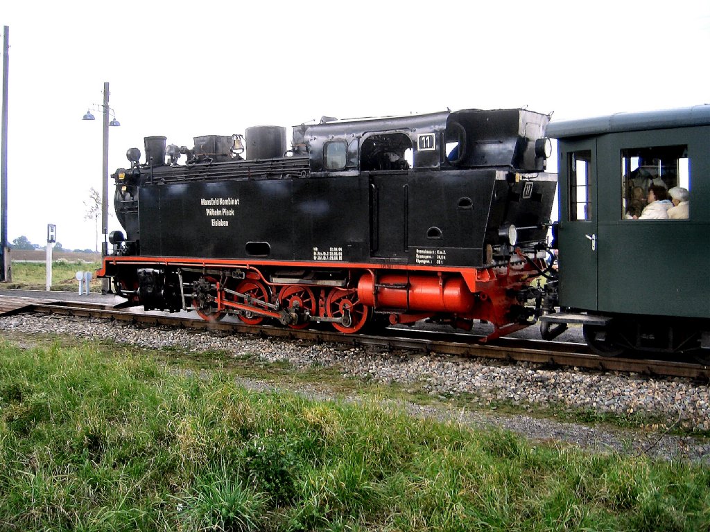 Lok 11 der Bergwerksbahn im Einsatz, Oktober 2010